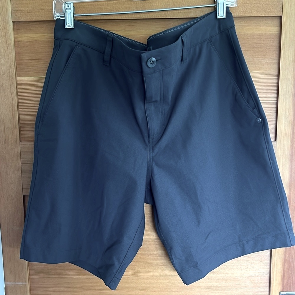 COPY - Vuori Men’s  Shorts Sz 32